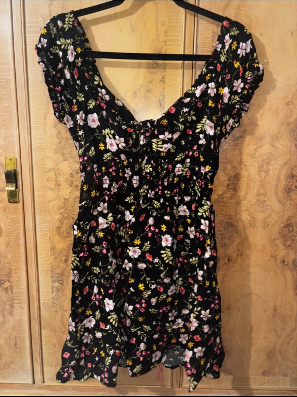 Black Floral Short Dress with Puff Sleeves size Medium